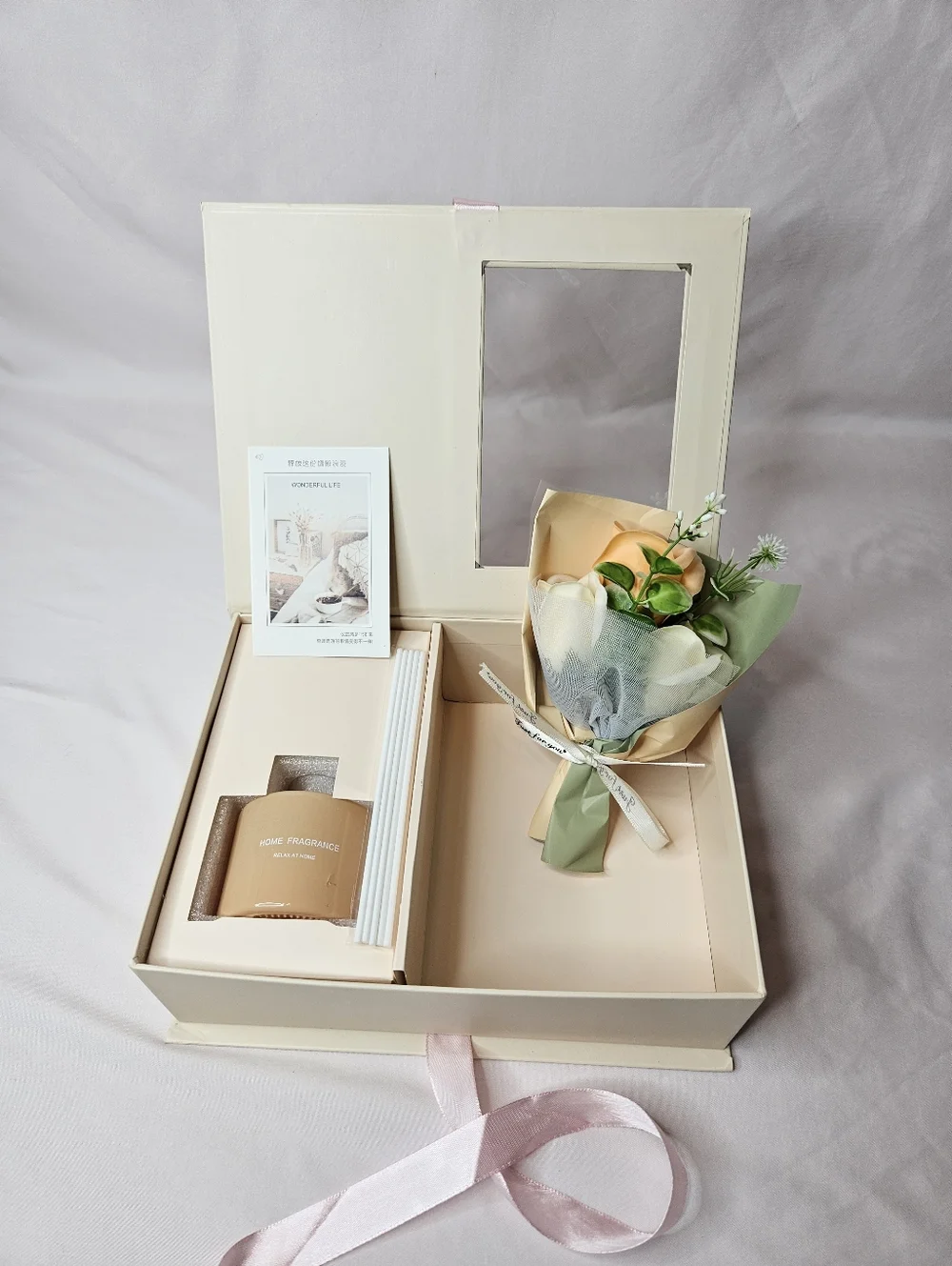 Luxury Gift Box with Reed Diffuser & Soap Flower Bouquet – Champagne